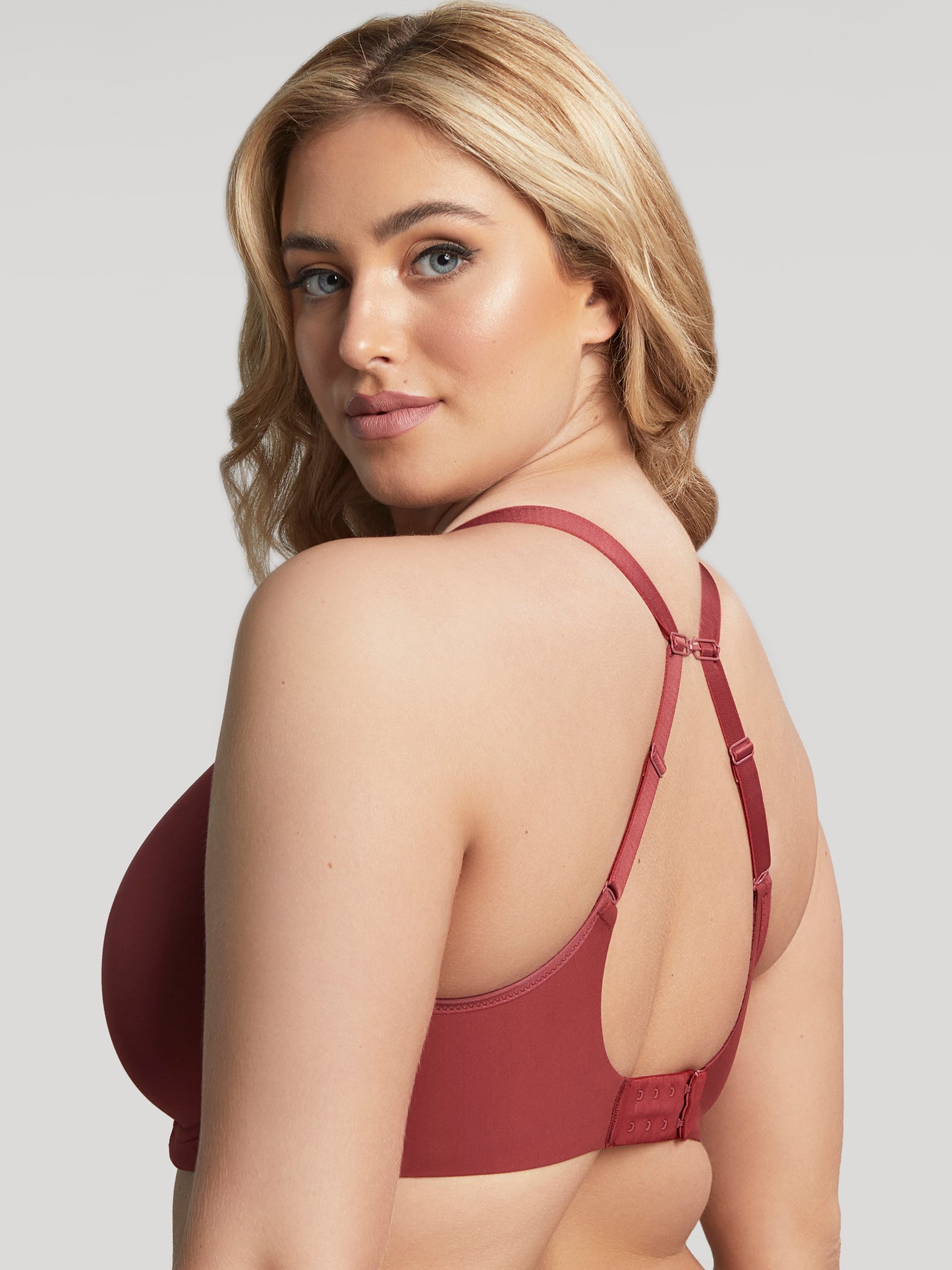 Sculptress Elegance Soft Moulded Spacer T Shirt Bra